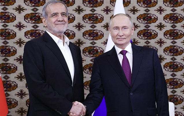 Putin Pezeşkianla telefonla danışdı