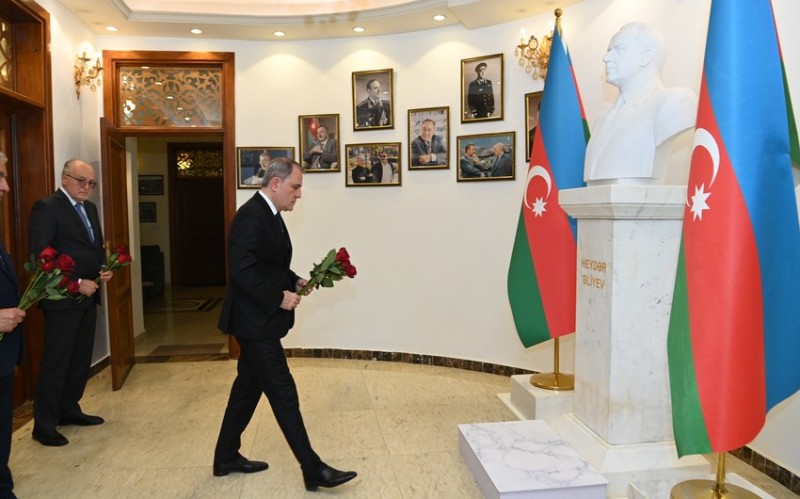 Ceyhun Bayramov Azərbaycanın İraqdakı səfirliyində olub - FOTOLAR