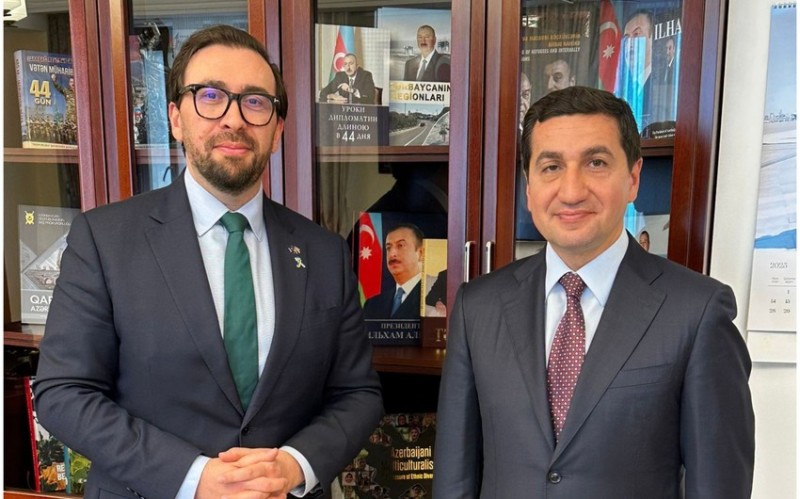 Hikmət Hacıyev Aleksandr Vinnikov ilə görüşüb