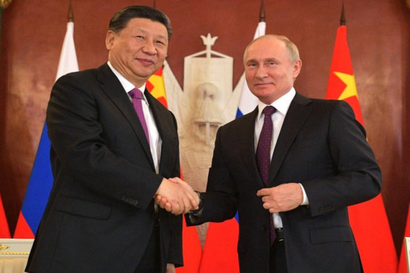 Putinlə Si Cinpin arasında görüş başladı