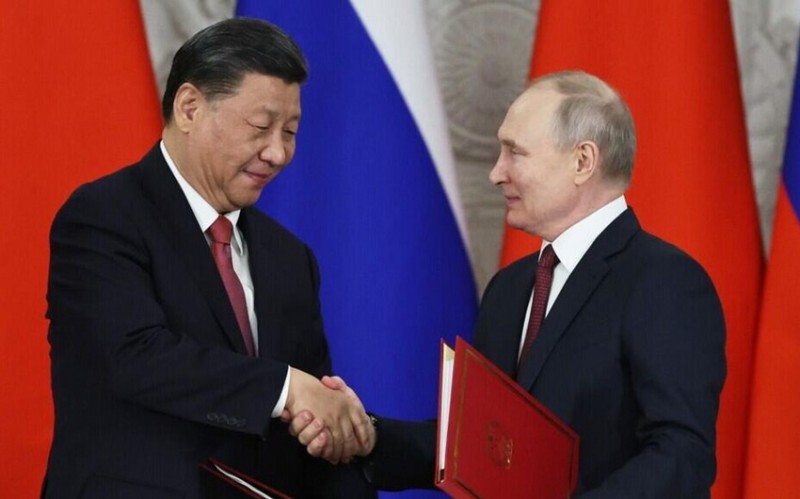Putin və Cinpin sənədlər paketi imzalayıblar