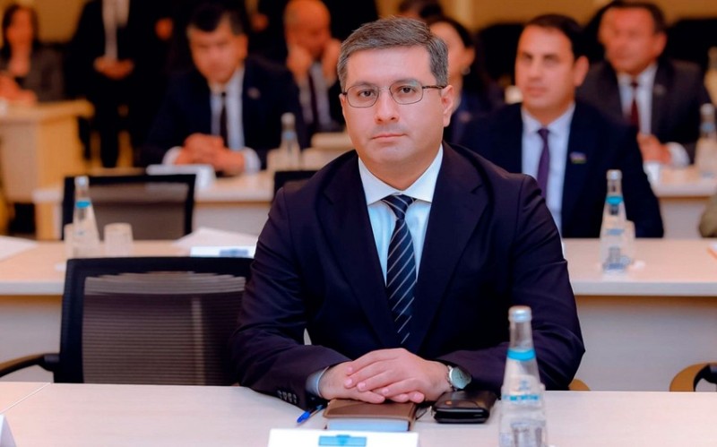 Naxçıvanın iqtisadiyyat naziri kollektivə təqdim edildi