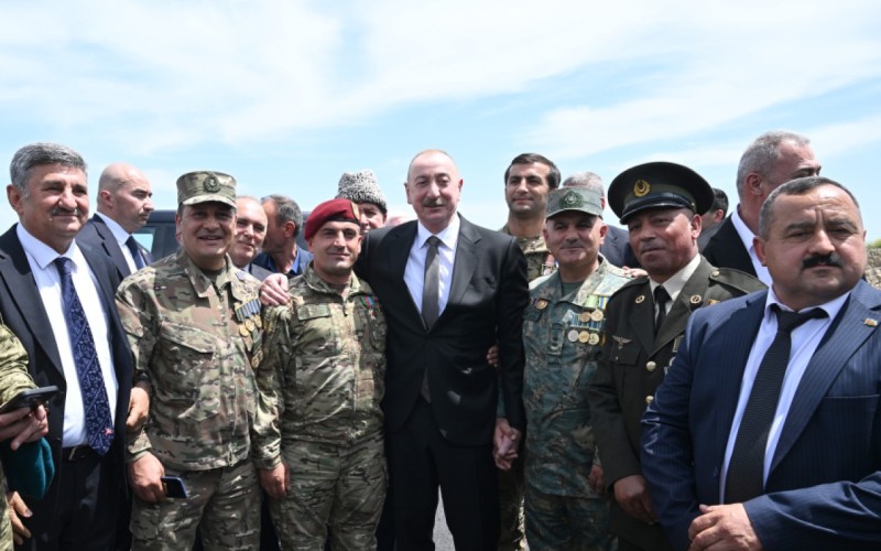 Vətən müharibəsi həm peşəkarlıq, həm milli ruh salnaməsidir - Prezident