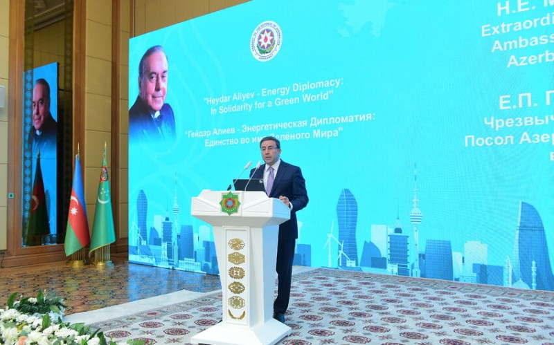 Türkmənistanda Heydər Əliyevə həsr olunmuş enerji konfransı keçirildi