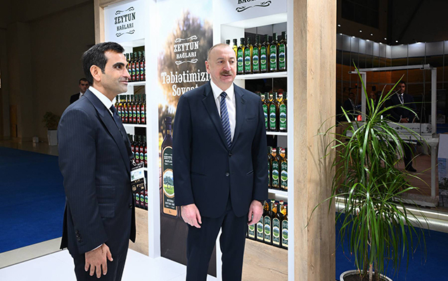 Prezident “Azərsun Holdinq” stendini ziyarət edib - FOTOLAR