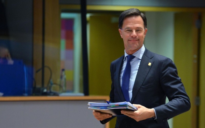 Rutte Ukrayna üçün imkanlar pəncərəsindən DANIŞDI