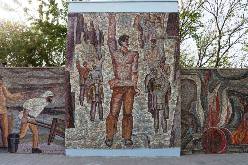 Bakıda mozaikaların bərpası davam edir - FOTO