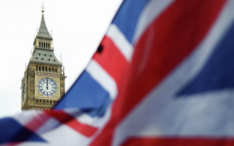 Britaniya Aİ-yə qarşı tələbləri sərtləşdirir