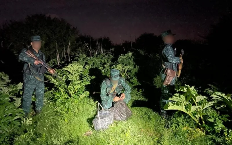 İrandan Azərbaycana 10 kiloqram narkotikin keçirilməsinin qarşısı alındı