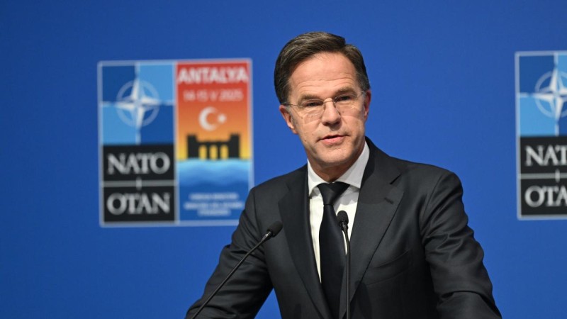 Rutte: Türkiyənin təsirli müdafiə sənayesi bazası var