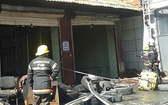 Sumqayıtda “moyka”da yanğın