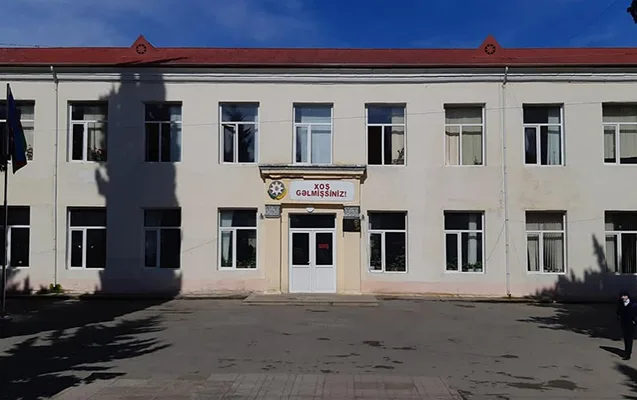 Müəllim xəsarət aldı - Direktor cəzalandırıldı