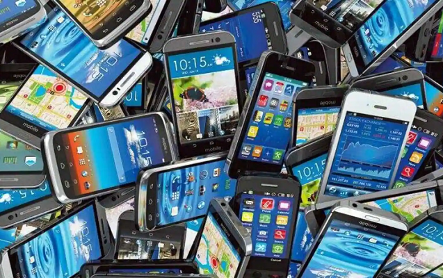 Bakıda telefon biznesi adı ilə 92 min manatlıq dələduzluq