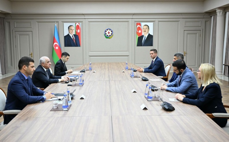 Əli Əsədov Filip Cuda ilə görüşüb