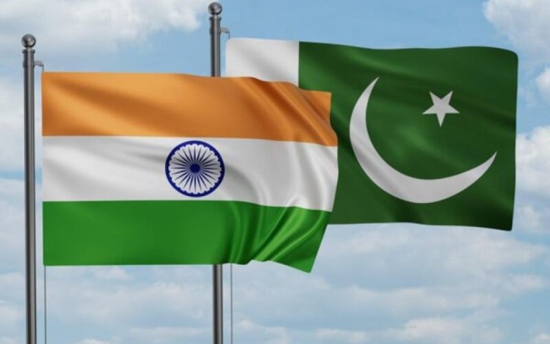 Hindistan pakistanlı diplomatı ölkədən çıxarır