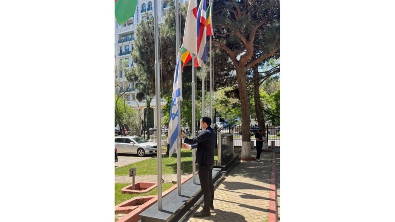 İsrailin Azərbaycandakı səfirliyində bayraq endirildi