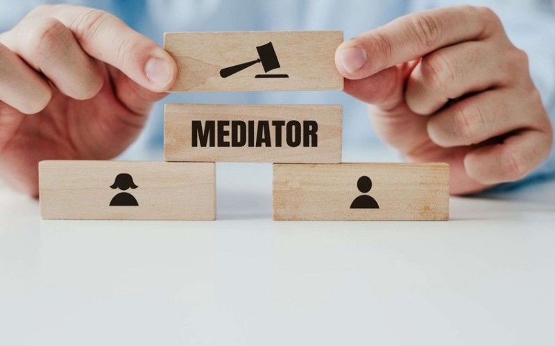 Mediator ola bilməyən şəxslərin dairəsi genişləndirilib - SİYAHI