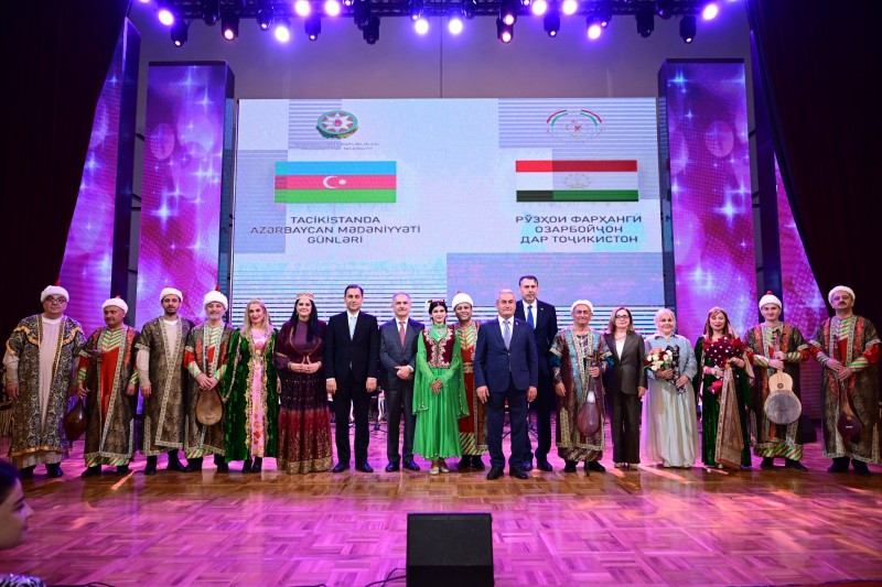 Azərbaycan Qədim Musiqi Alətləri Ansamblı Tacikistanda konsert verdi - FOTOLAR