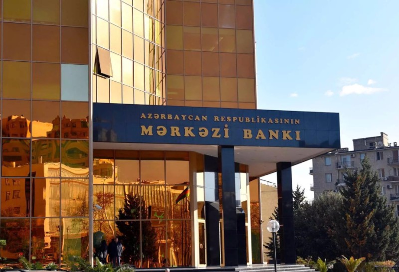 Mərkəzi Bankda rezident bankların qısamüddətli depozitləri 2 dəfə azalıb