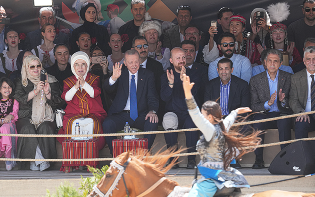 Qarabağ atlarının Zəfər çıxışı... -FOTOLAR