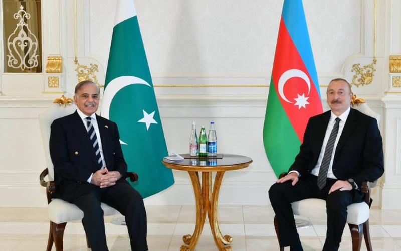 Nazirlər Şahbaz Şərifin Azərbaycana səfərini müzakirə etdi