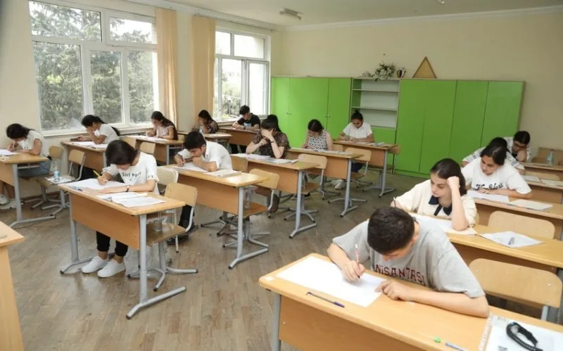Bu gün 54 mindən çox abituriyent imtahan verdi - YENİLƏNİB
