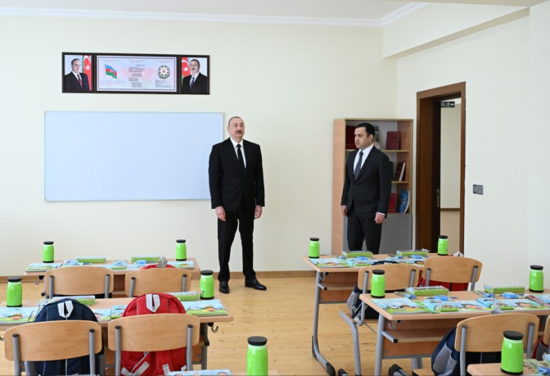 İlham Əliyev “Talıstan” liseyinin açılışında - FOTOLAR - YENİLƏNİB