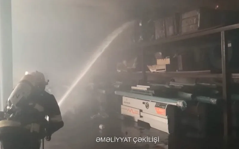 Nərimanov rayonunda obyektdə yanğın - VİDEO