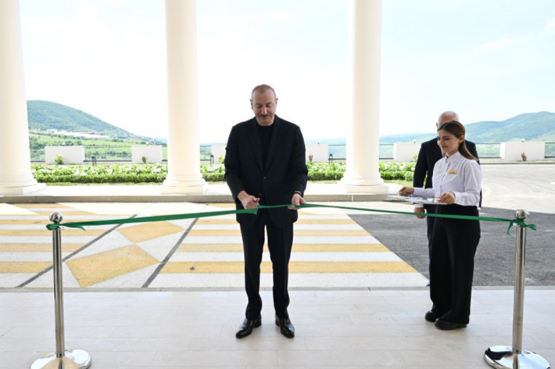 İlham Əliyev “Laçın” İstirahət Kompleksinin açılışında