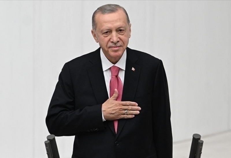 Ərdoğan Laçında Səməd Vurğunun Azərbaycan şeirini səsləndirib