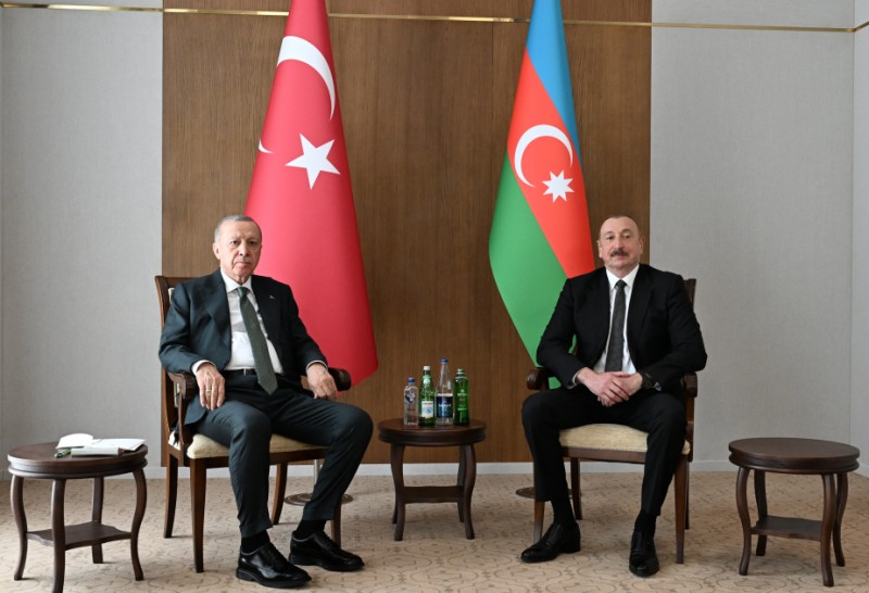 İlham Əliyevlə Ərdoğan arasında təkbətək görüşü olub - YENİLƏNİB