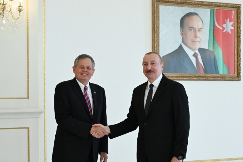 İlham Əliyev Stiv Deynsi qəbul edib - YENİLƏNİB