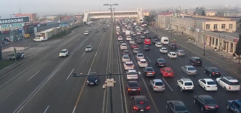 Bakıda bu yollarda tıxac var - SİYAHI