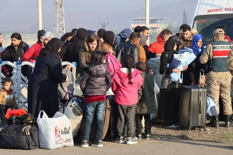 Suriyalıların Türkiyədən gedişi sürətlənir