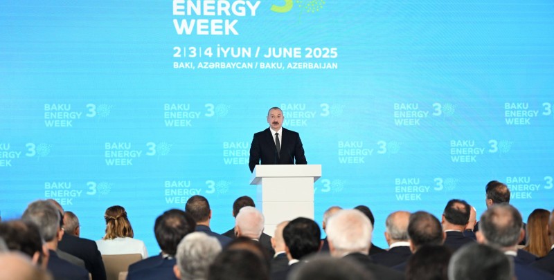 Bakıda enerji zirvəsi: Dayanıqlı gələcək naminə qlobal tərəfdaşlıq