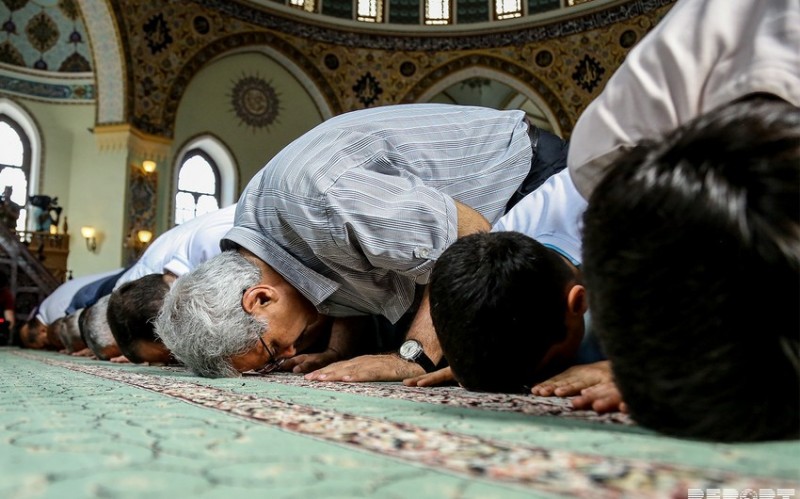 Azərbaycanda bayram namazı NƏ VAXT QILINACAQ?
