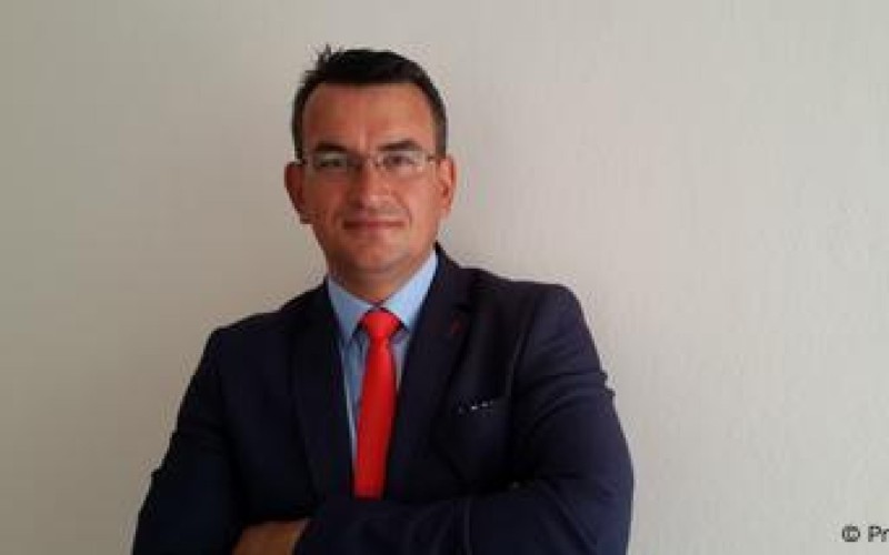 Türkiyədə müxalif partiya rəhbəri casusluğa görə həbs edildi