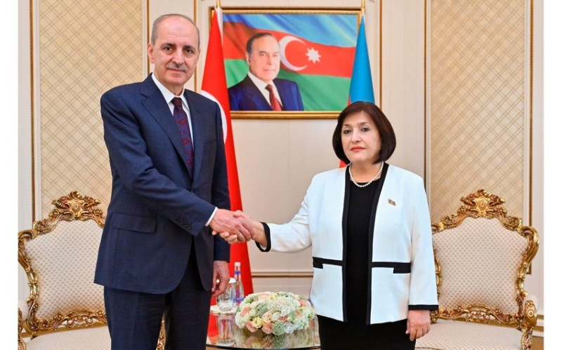 Sahibə Qafarova Numan Kurtulmuşu TƏBRİK ETDİ
