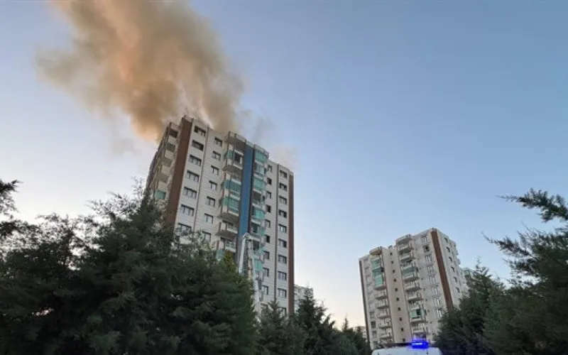 Türkiyədə yaşayış binasında yanğın - Ölənlər var