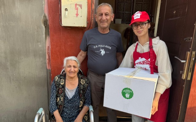 Leyla Əliyevanın təşəbbüsü ilə növbəti qurban payları çatdırıldı - FOTOLAR