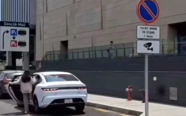 “Gənclik Mall”un qabağında taksiyə minib-düşə biləcəyik - VİDEO