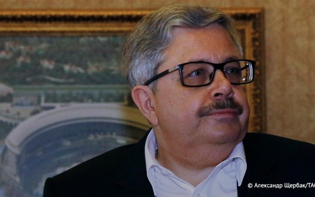 14 illik səfirlik fəaliyyətini başa vurdu