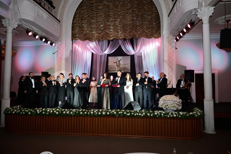Dövlət Mahnı Teatrında Rəşid Behbudovun xatirə otağı yaradıldı - FOTOLAR