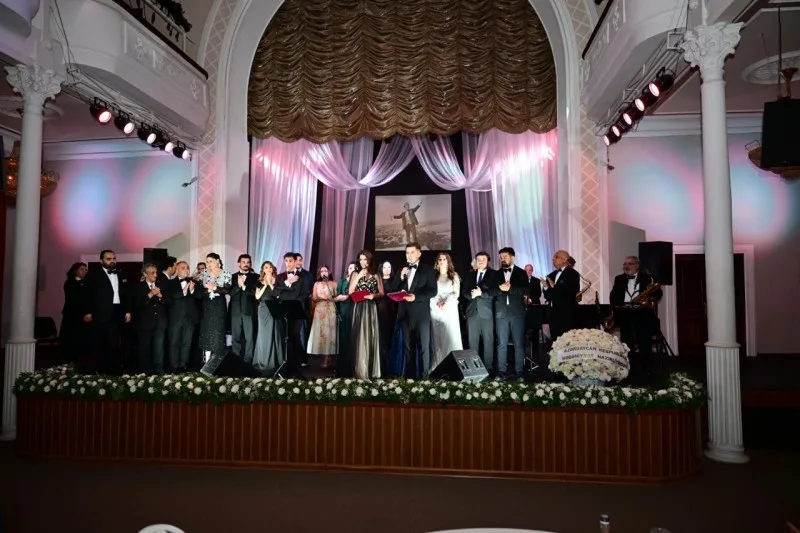 Dövlət Mahnı Teatrında Rəşid Behbudovun xatirə otağı yaradıldı - FOTOLAR