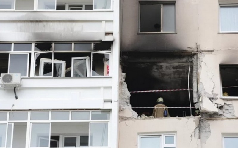 Ermənistanda yaşayış binasında partlayış - 3 ölü