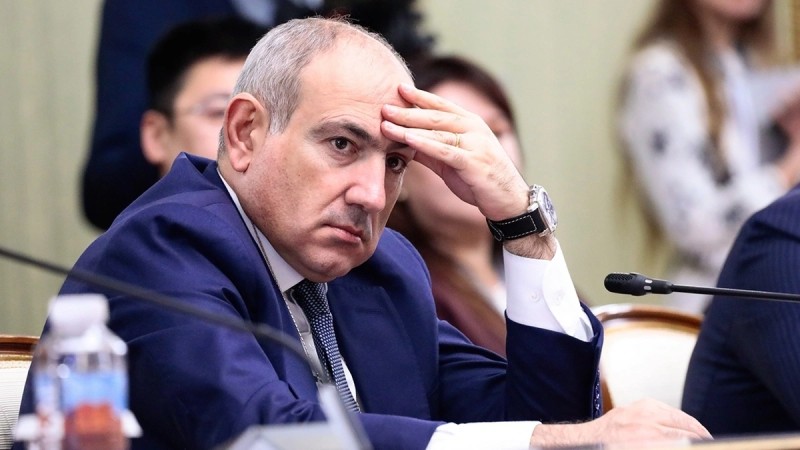 İmpiçment çağırışları: Paşinyan hakimiyyəti laxlayır?