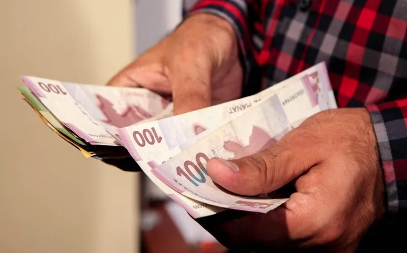 Azərbaycanda orta aylıq əməkhaqqı ARTIB
