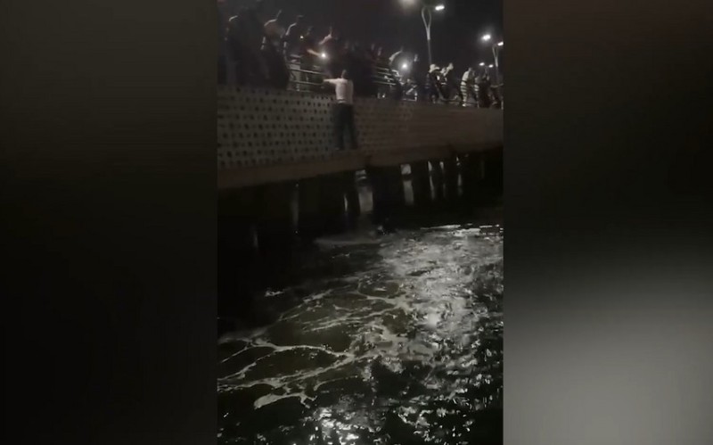 Dənizdə batmaq təhlükəsi olan 26 yaşlı kişi xilas edilib