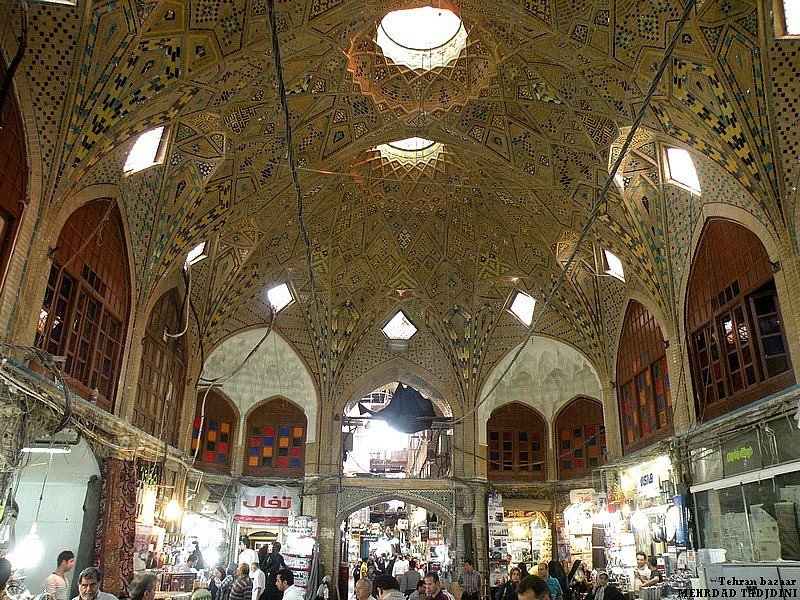 Tehran bazarı fəaliyyətini dayandırıb