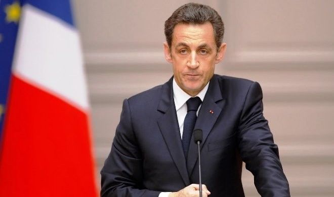 Sarkozi “Fəxri Legion” ordenindən məhrum edildi